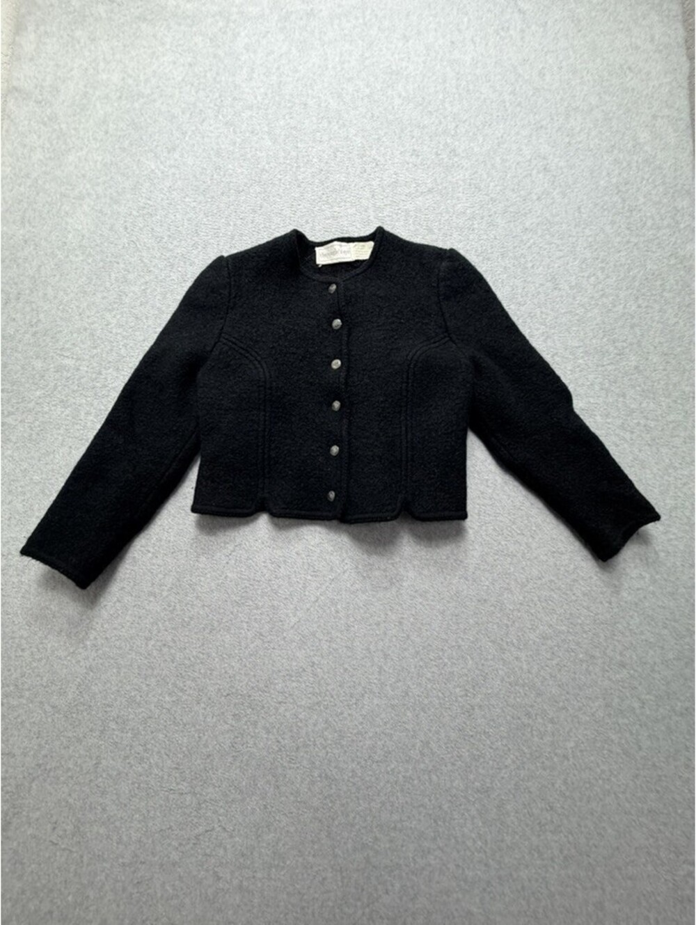 The Eagles Eye Womens Cropped Cardigan Jacket Black 100 Wool Scalloped Hem‎